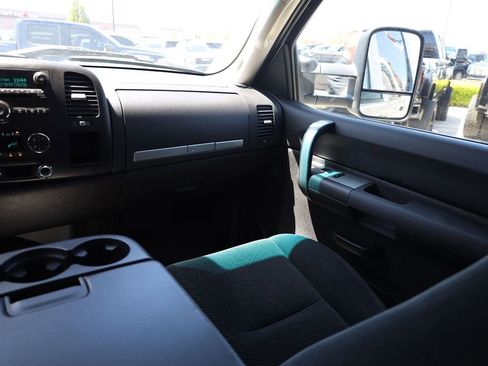 Used 2007 Chevrolet Silverado 2500 LT w/ 1LT Convenience Package AWD/4WD image 20