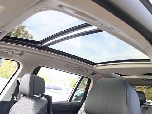 Used 2019 BMW X7 xDrive50i w/ Dynamic Handling Package image 40