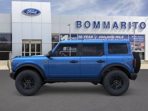 New 2026 Ford Bronco Badlands AWD/4WD image 3