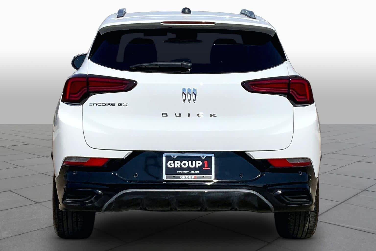 Used 2025 Buick Encore GX Sport Touring w/ Advanced Technology Package FWD image 5