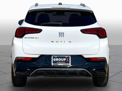 Used 2025 Buick Encore GX Sport Touring w/ Advanced Technology Package FWD image 5