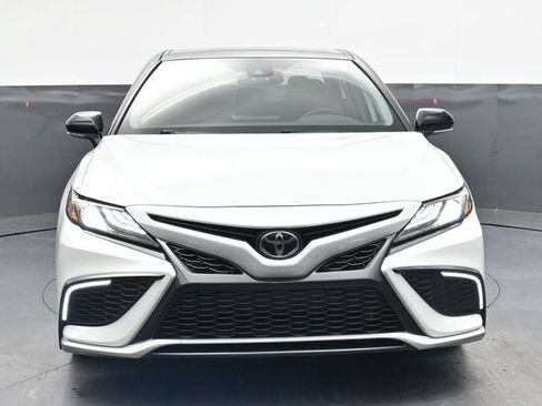 Used 2023 Toyota Camry XSE FWD image 10