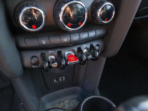 Used 2015 MINI Cooper 2-Door Hardtop FWD image 19
