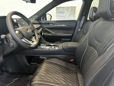 New 2026 INFINITI QX60 Autograph w/ Dark Cargo Package image 13