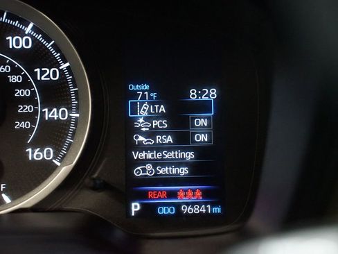 Used 2022 Toyota Corolla LE image 16