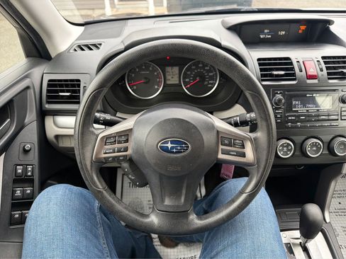 Used 2014 Subaru Forester 2.5i Premium w/ All-Weather Package image 21