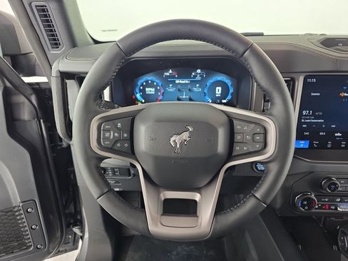 New 2025 Ford Bronco Badlands image 12