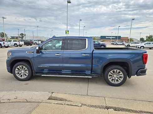 Used 2025 GMC Sierra 1500 Denali w/ Technology Package AWD/4WD image 6
