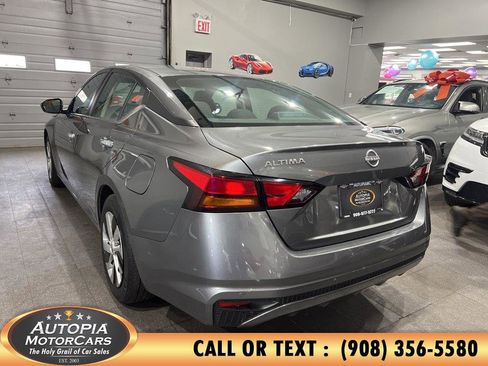 Used 2023 Nissan Altima 2.5 S image 3
