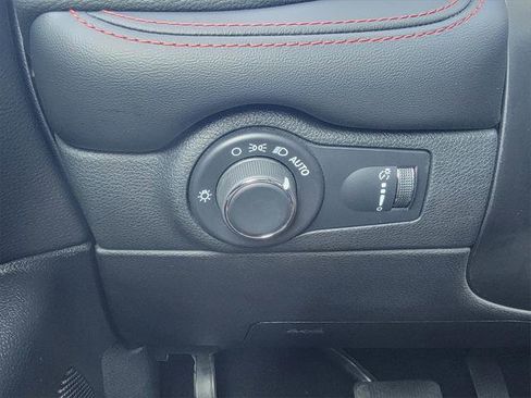 Certified 2024 Dodge Durango GT image 32