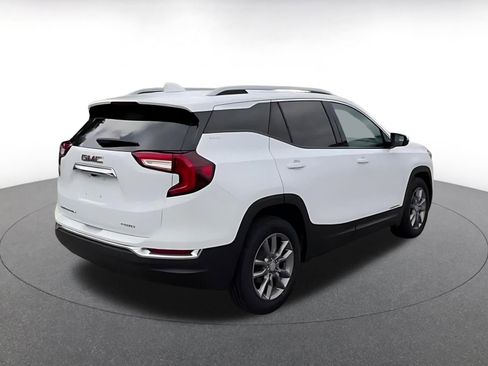 Used 2024 GMC Terrain SLT image 14