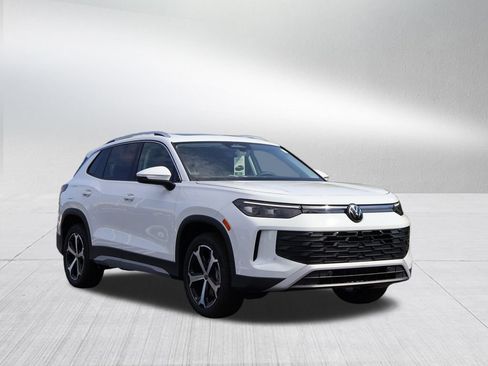 New 2026 Volkswagen Tiguan SE AWD/4WD image 3