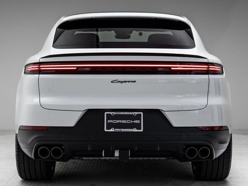 New 2026 Porsche Cayenne Coupe AWD/4WD image 34