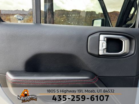 Used 2024 Jeep Wrangler Unlimited Rubicon AWD/4WD image 62
