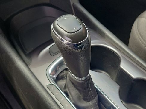 Used 2018 Chevrolet Malibu LS FWD image 32
