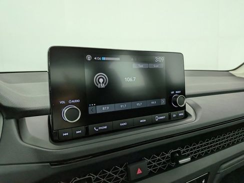 New 2025 Honda Accord SE image 18