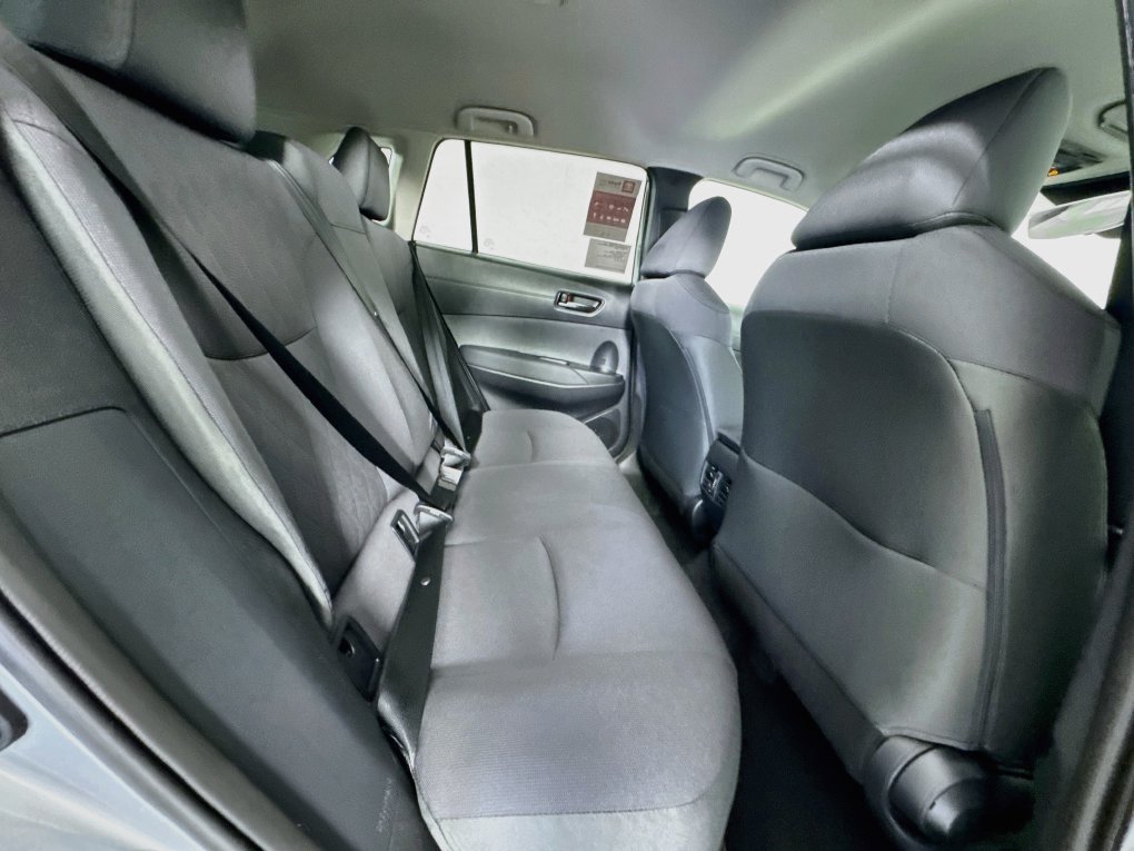 Used 2026 Toyota Corolla Cross LE FWD image 28