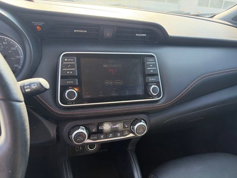 Used 2019 Nissan Kicks SR w/ SR Premium Package FWD image 5