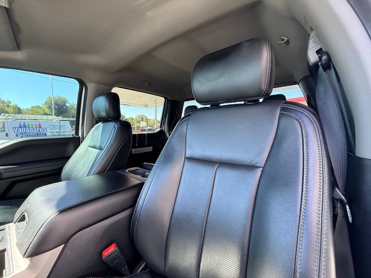 Used 2020 Ford F250 Lariat w/ Lariat Ultimate Package AWD/4WD image 34