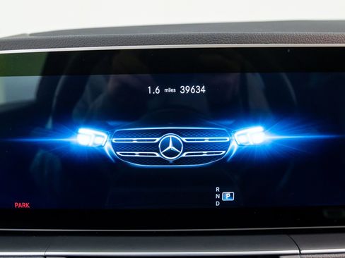 Certified 2022 Mercedes-Benz GLE 350 4MATIC image 21