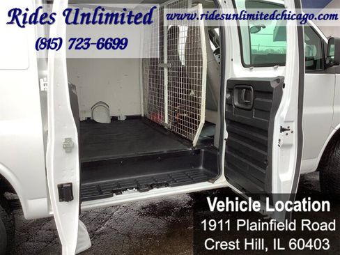 Used 2017 Chevrolet Express 2500 image 25