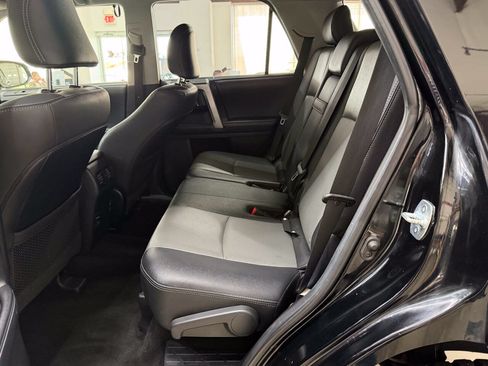 Used 2019 Toyota 4Runner SR5 Premium AWD/4WD image 13