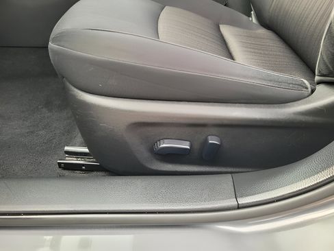 Used 2024 Nissan Altima 2.5 SV image 12