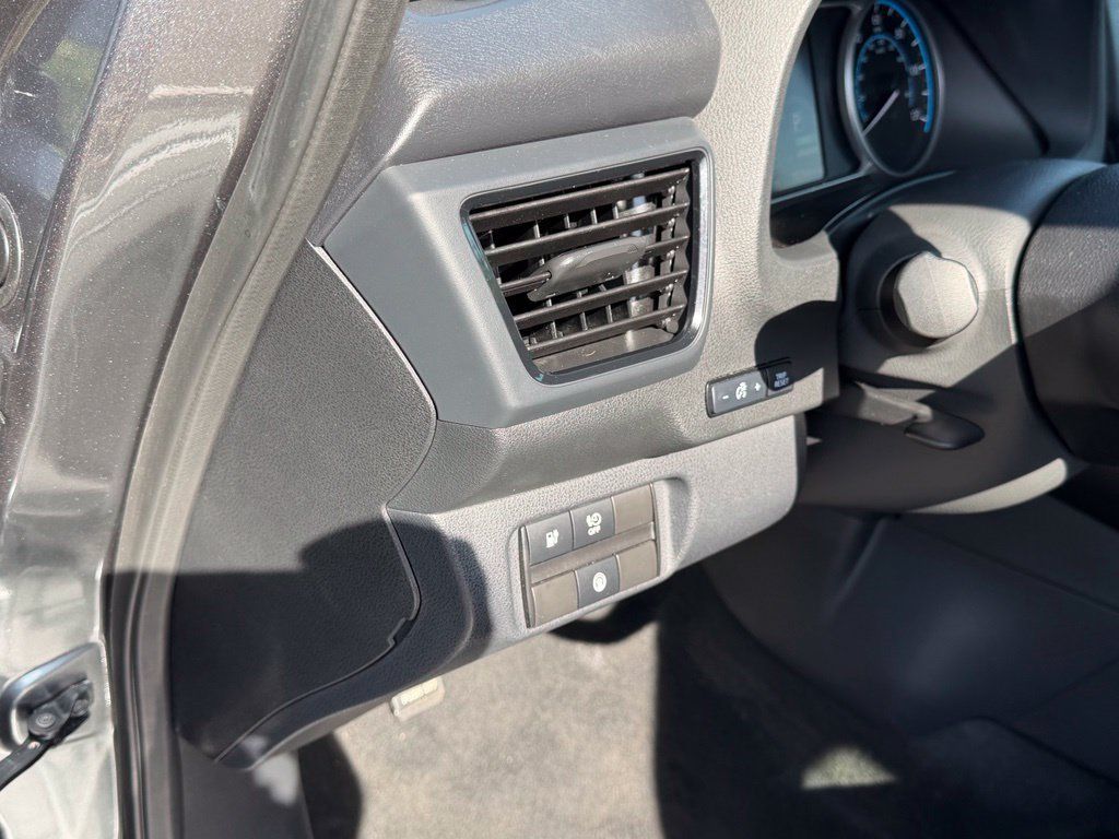 Used 2023 Nissan Leaf S FWD image 15