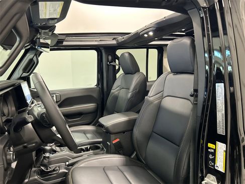 New 2025 Jeep Wrangler Sahara image 15