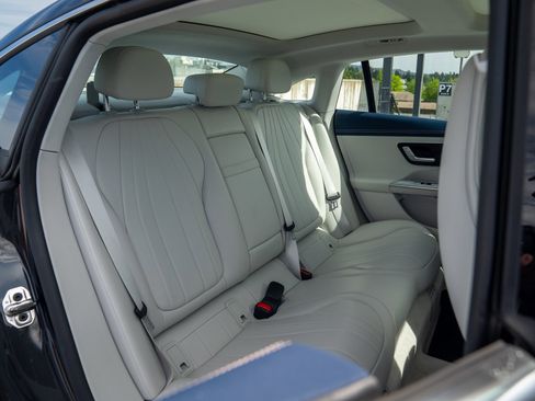 Certified 2023 Mercedes-Benz EQE 500 4MATIC Sedan image 28