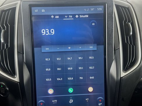 Used 2023 Ford Edge SEL image 21