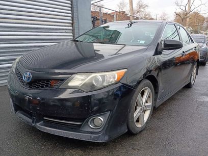 Used 2014 Toyota Camry SE