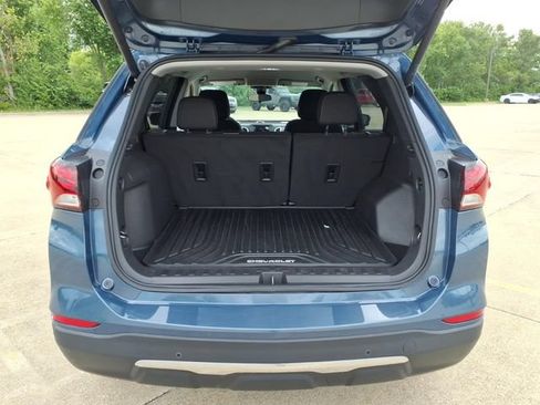 Used 2024 Chevrolet Equinox LT FWD image 18