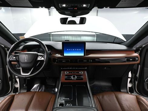 Used 2023 Lincoln Aviator Reserve image 24