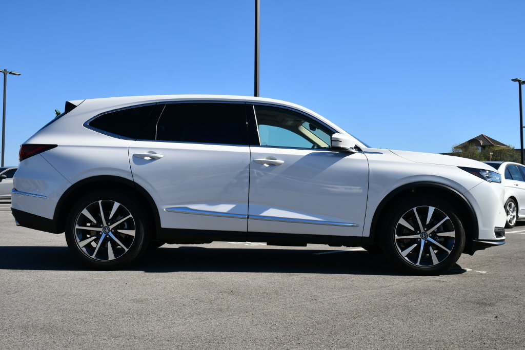 Used 2026 Acura MDX w/ Technology Package AWD/4WD image 11