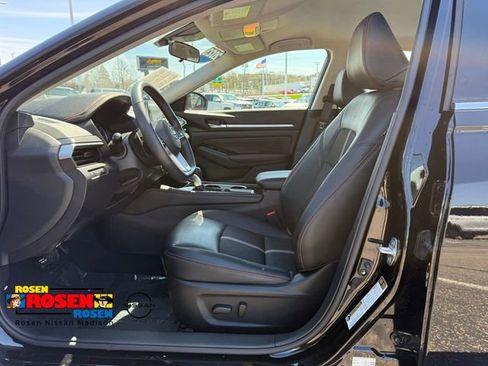 Certified 2023 Nissan Altima 2.5 SR FWD image 10