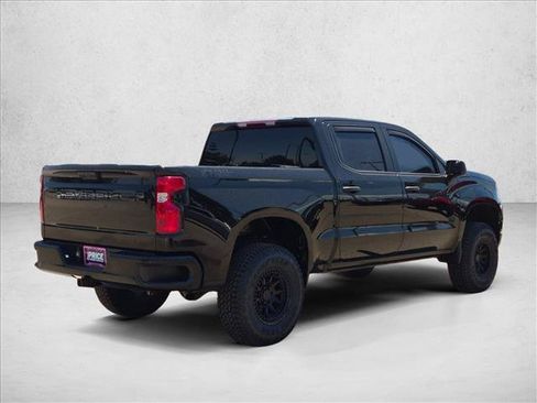 Used 2023 Chevrolet Silverado 1500 Custom Trail Boss AWD/4WD image 5