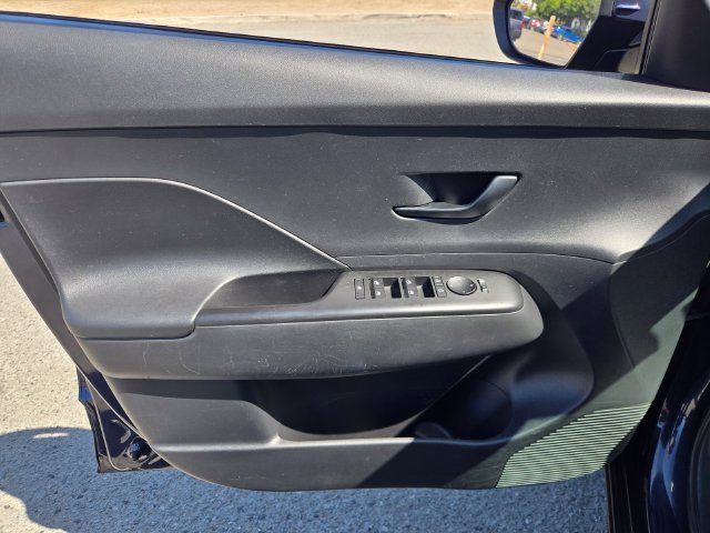Used 2025 Hyundai Kona SEL FWD image 16