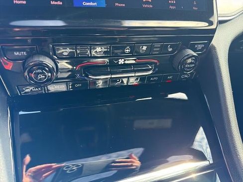 Used 2025 Jeep Grand Cherokee L Overland w/ Trailer Tow Package image 34