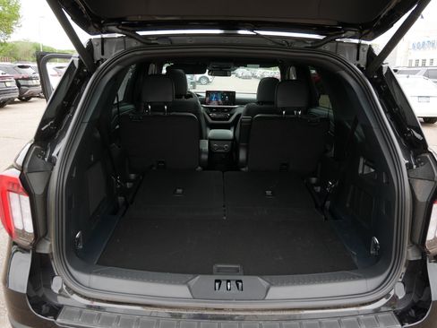 Used 2026 Ford Explorer Tremor w/ Tremor Ultimate Package AWD/4WD image 18