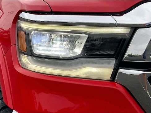 Used 2019 RAM 1500 Laramie RWD image 28