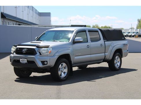Used 2015 Toyota Tacoma 4x4 Double Cab w/ TRD Sport Package image 1
