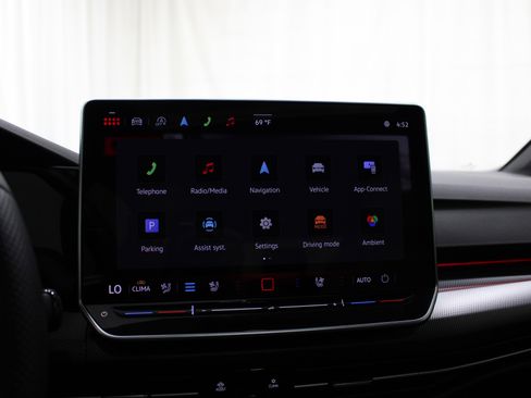 Used 2025 Volkswagen GTI SE image 15