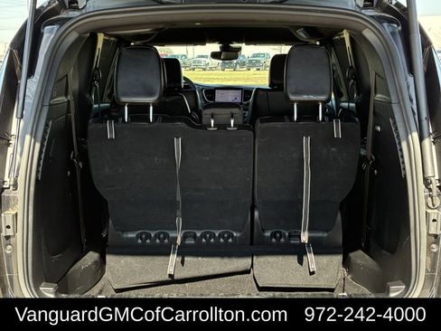 Used 2025 Chrysler Pacifica Select image 31