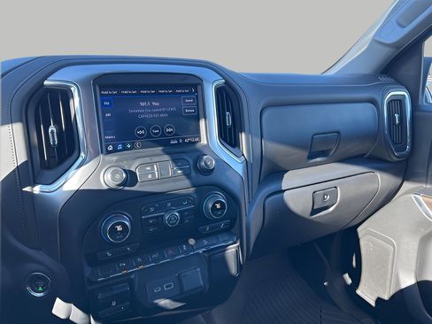 Used 2020 Chevrolet Silverado 1500 RST image 11