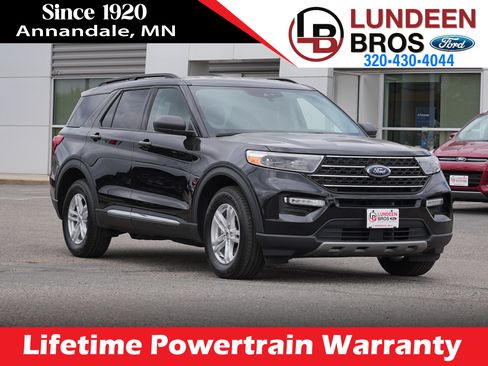 Used 2023 Ford Explorer XLT w/ Equipment Group 202A AWD/4WD image 1