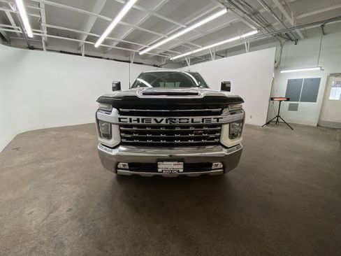 Used 2021 Chevrolet Silverado 2500 LTZ w/ LTZ Convenience Package image 9