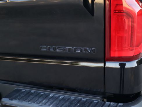 Used 2019 Chevrolet Silverado 1500 Custom Trail Boss w/ Custom Convenience Package AWD/4WD image 31
