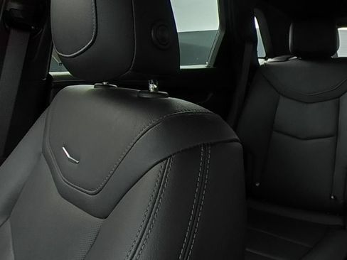 Certified 2020 Cadillac XT5 Premium Luxury FWD image 12