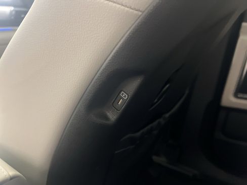 Used 2023 Kia Telluride SX image 37